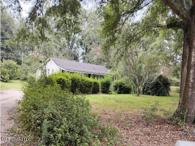 26 Rankin Flowers Road, Collins, Mississippi image 1