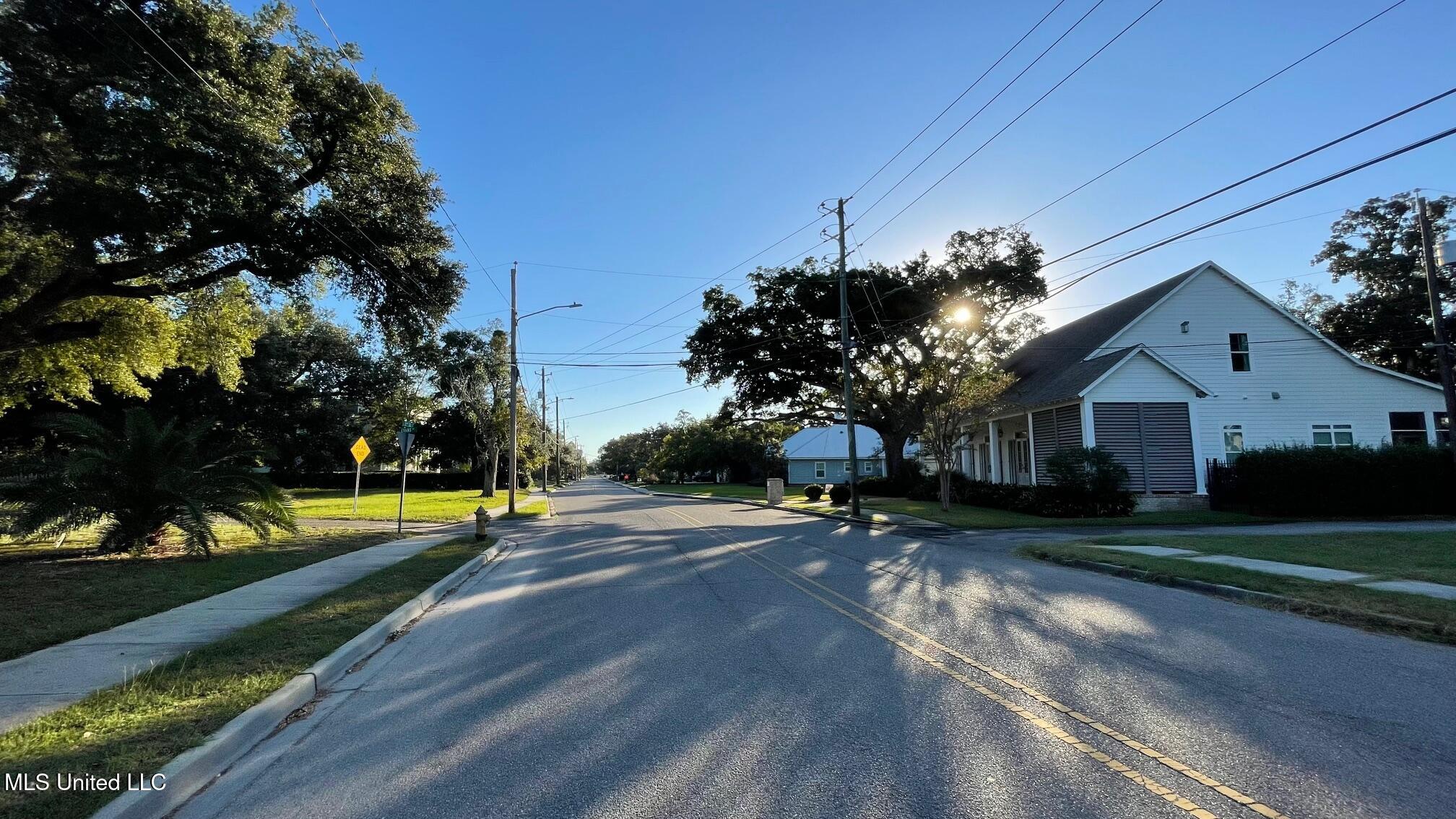 1611 Evans Avenue, Gulfport, Mississippi image 5