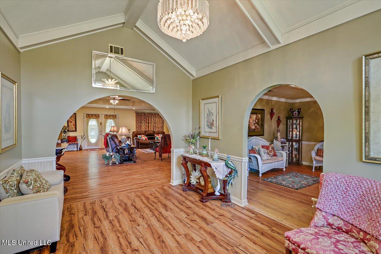 107 Chalet Strasse, Brandon, Mississippi image 7