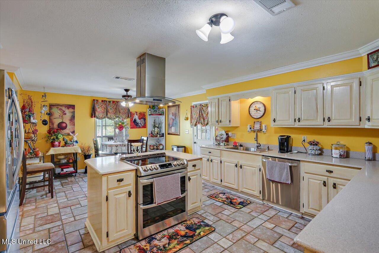 107 Chalet Strasse, Brandon, Mississippi image 14