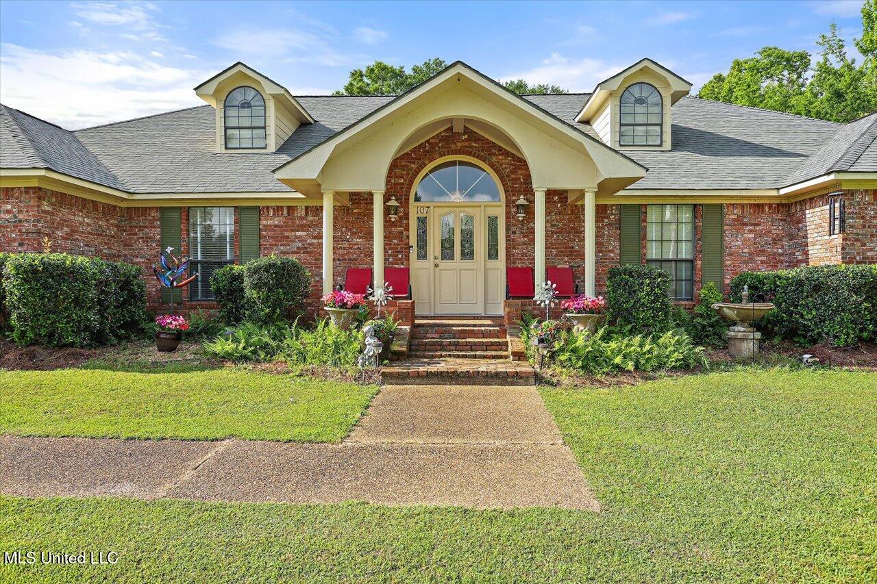 107 Chalet Strasse, Brandon, Mississippi image 4