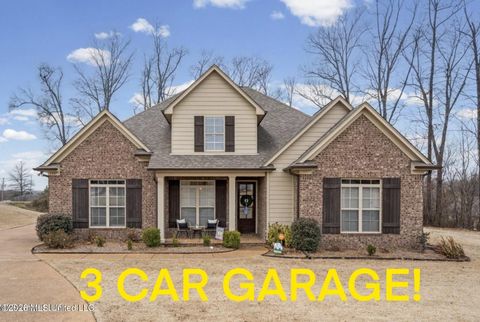 Homes For Sale - 1547 N Breckenridge Drive<br/> Nesbit, MS 38651