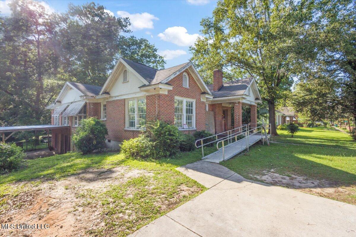 2121 35th Avenue, Meridian, Mississippi image 3