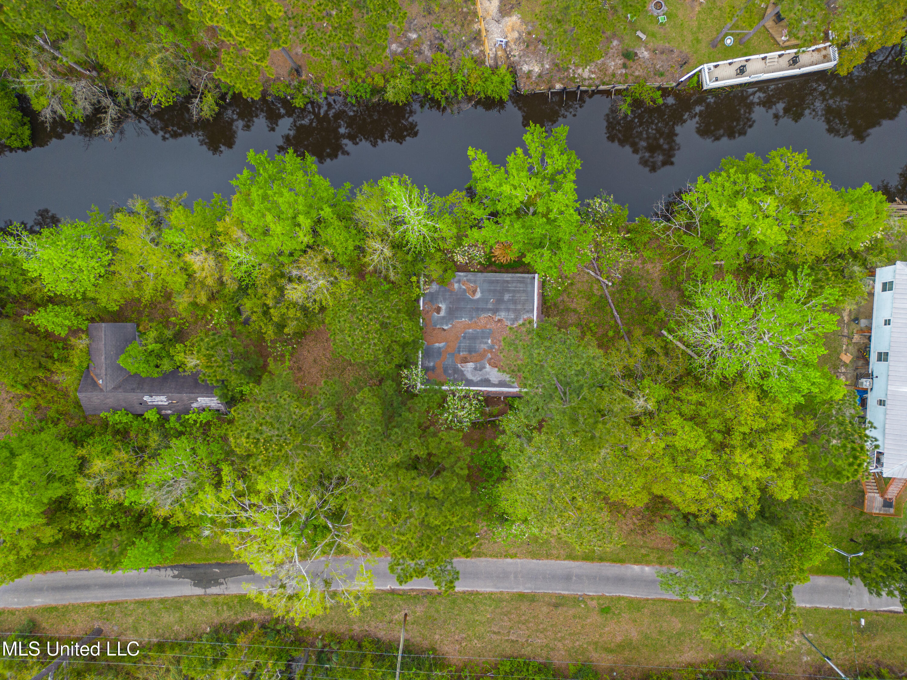 11308 Lake Drive, Bay Saint Louis, Mississippi image 2