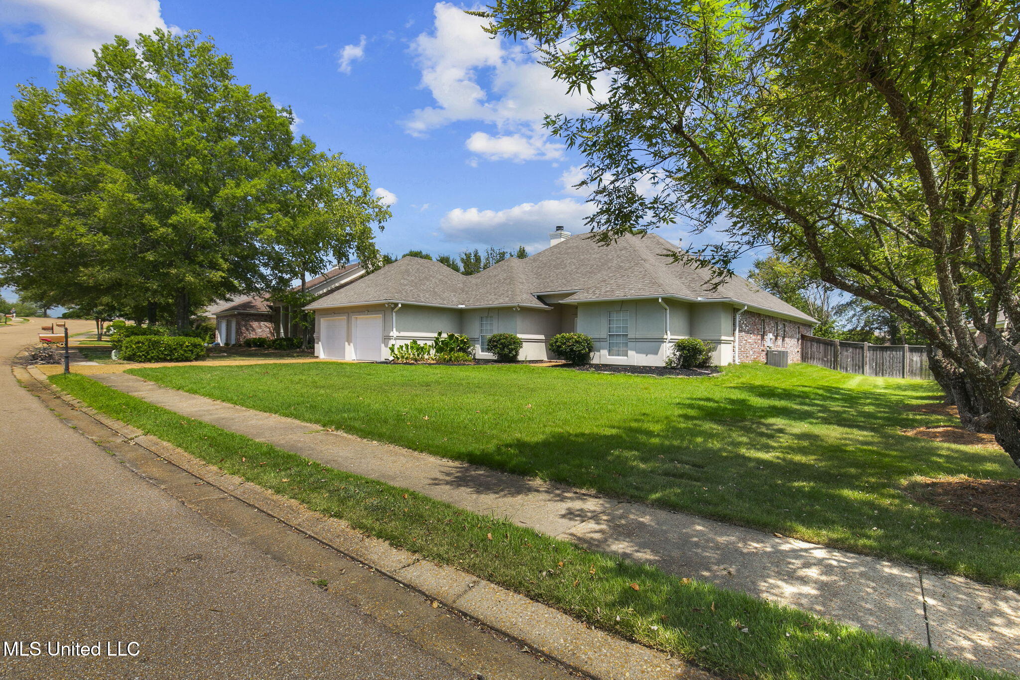 706 Danforth Drive, Madison, Mississippi image 2