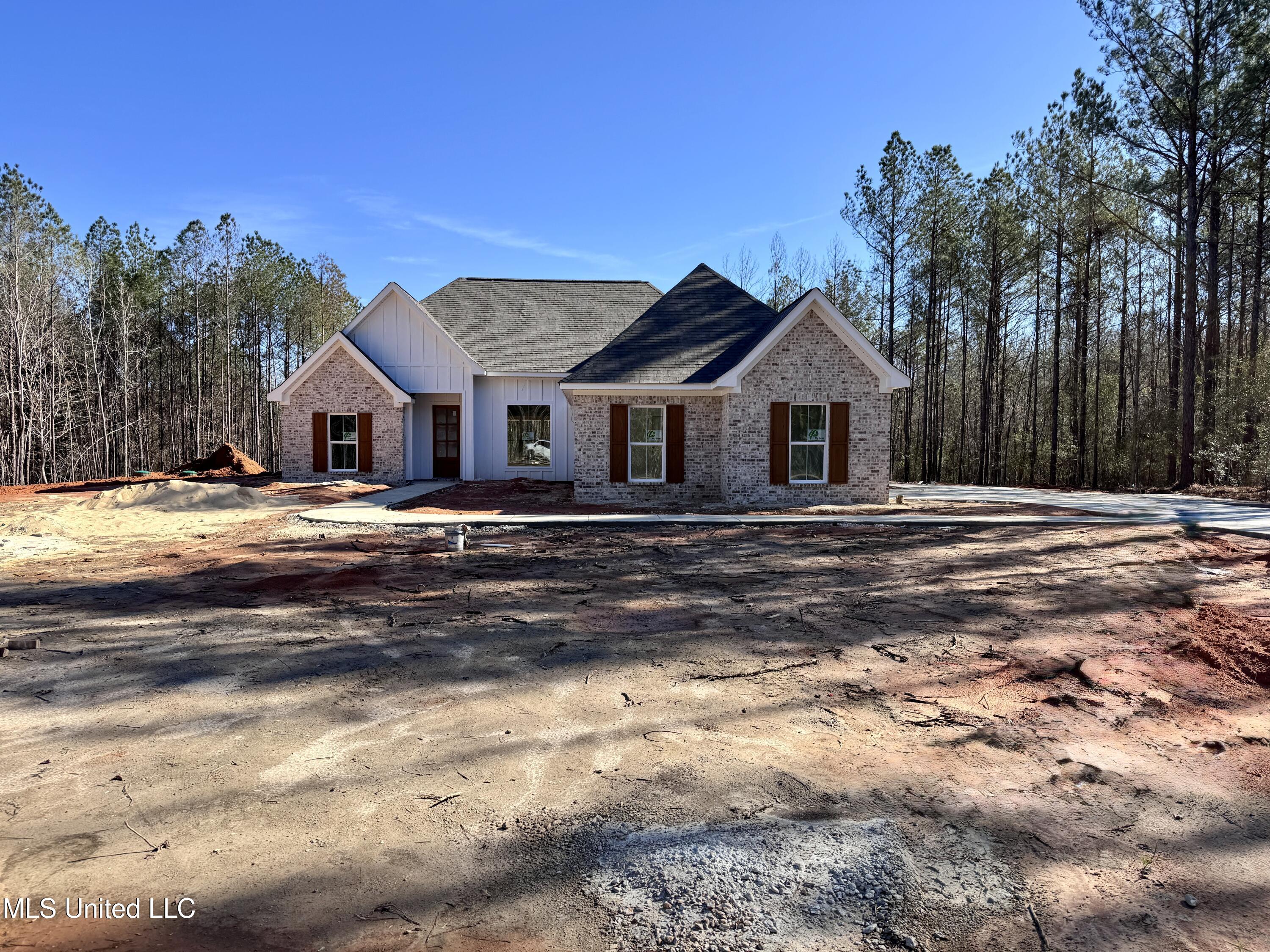 142 Ashwood Lane, Mendenhall, Mississippi image 1