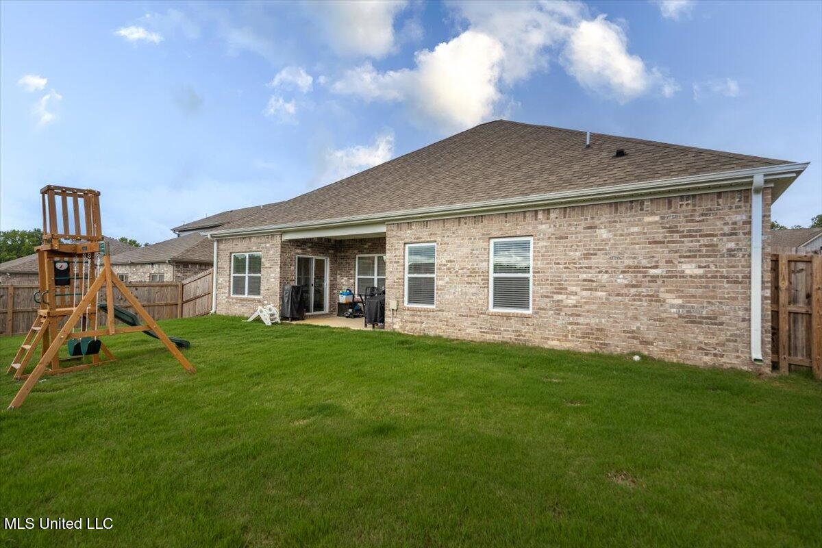 52 Twin Lakes Drive, Byhalia, Mississippi image 27