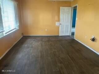 627 Terry Lane Drive, Carthage, Mississippi image 5