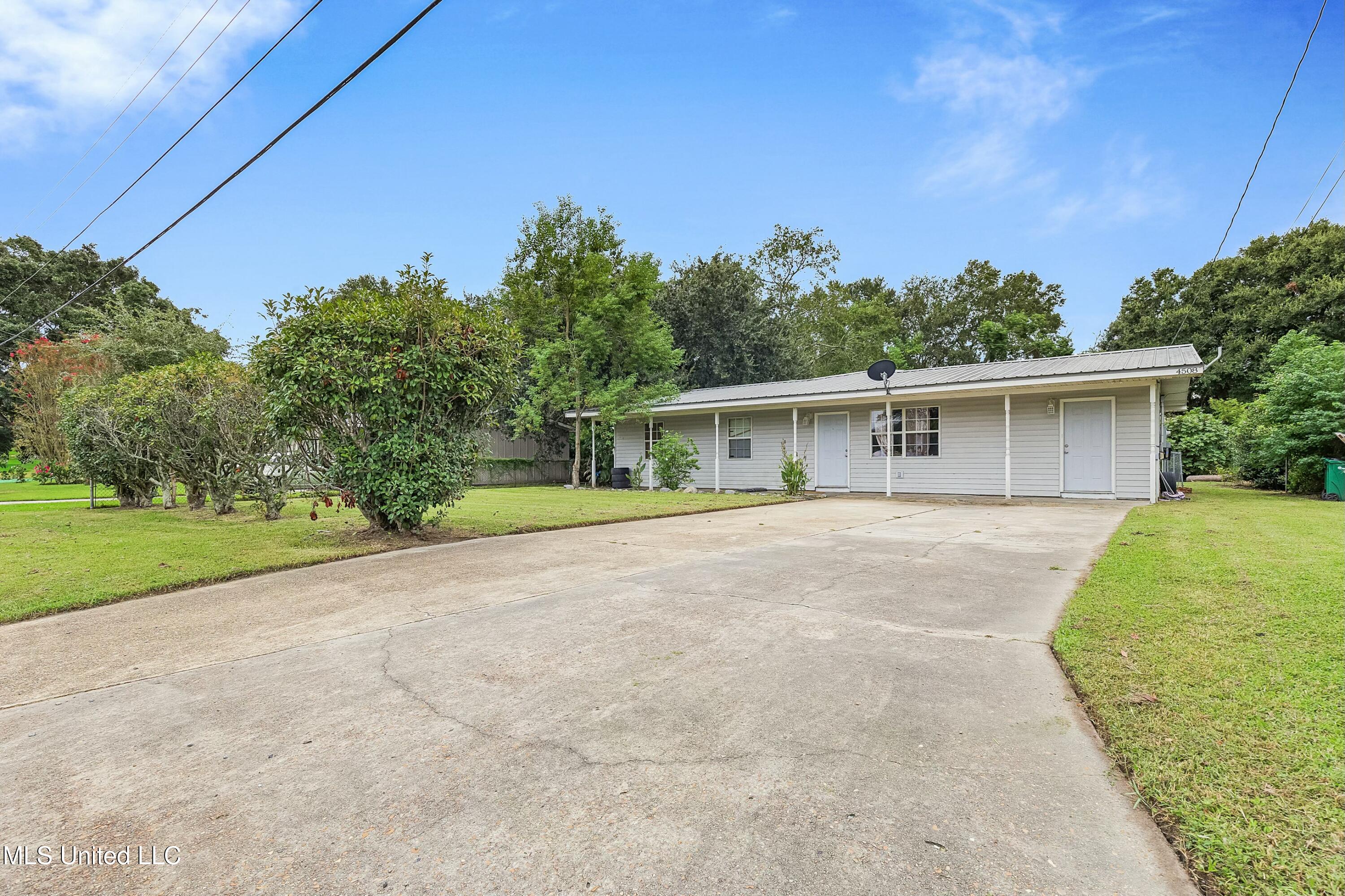 4508 New Hope Avenue, Pascagoula, Mississippi image 2