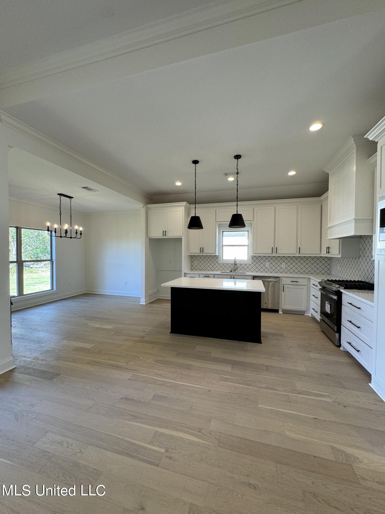 408 Butternut Drive #186, Canton, Mississippi image 36
