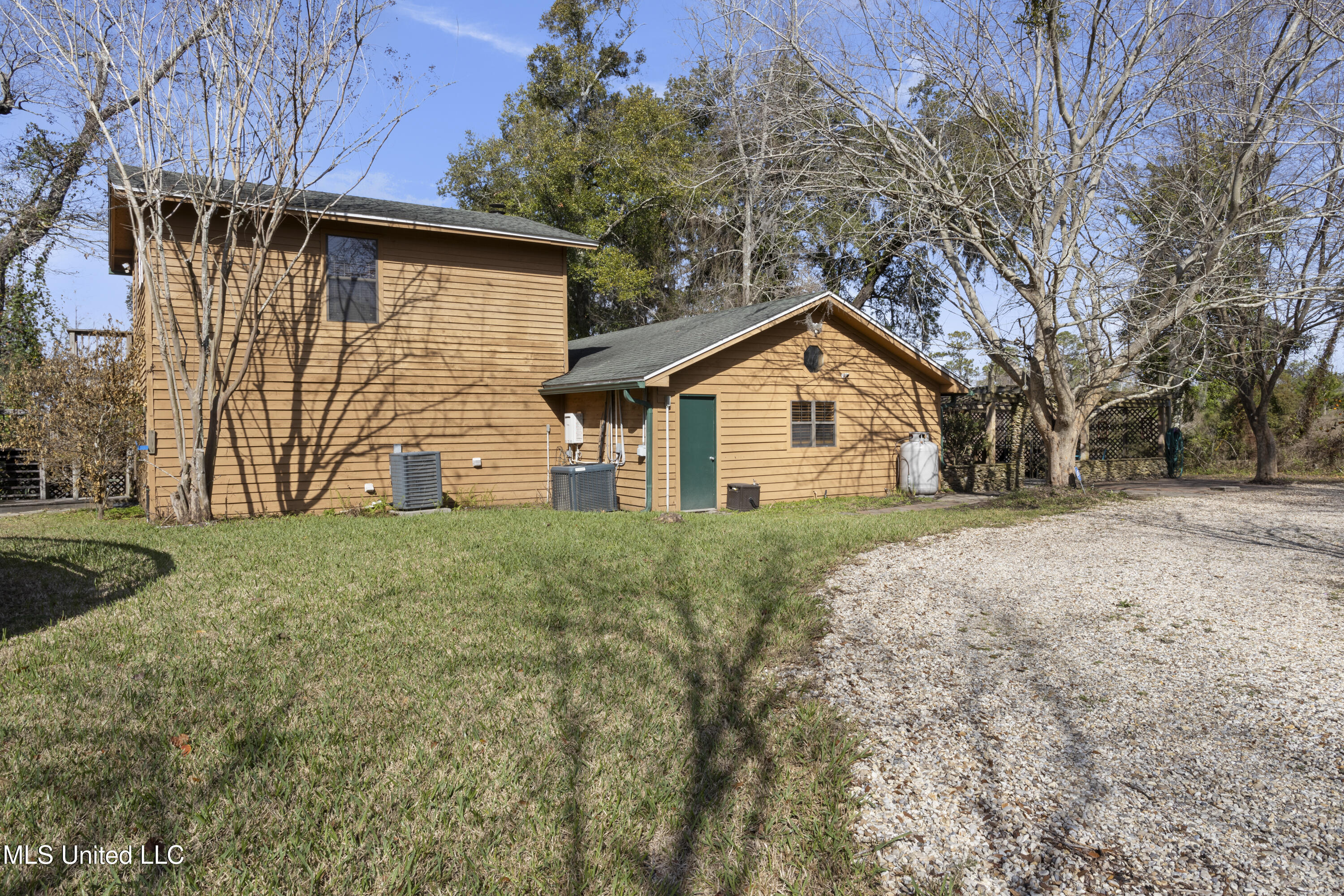 11001 Shorecrest Road, Biloxi, Mississippi image 9