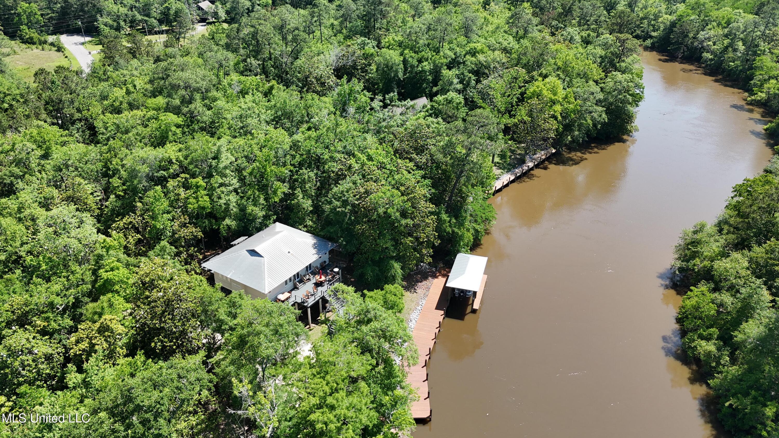 13009 Riverland Drive, Biloxi, Mississippi image 37