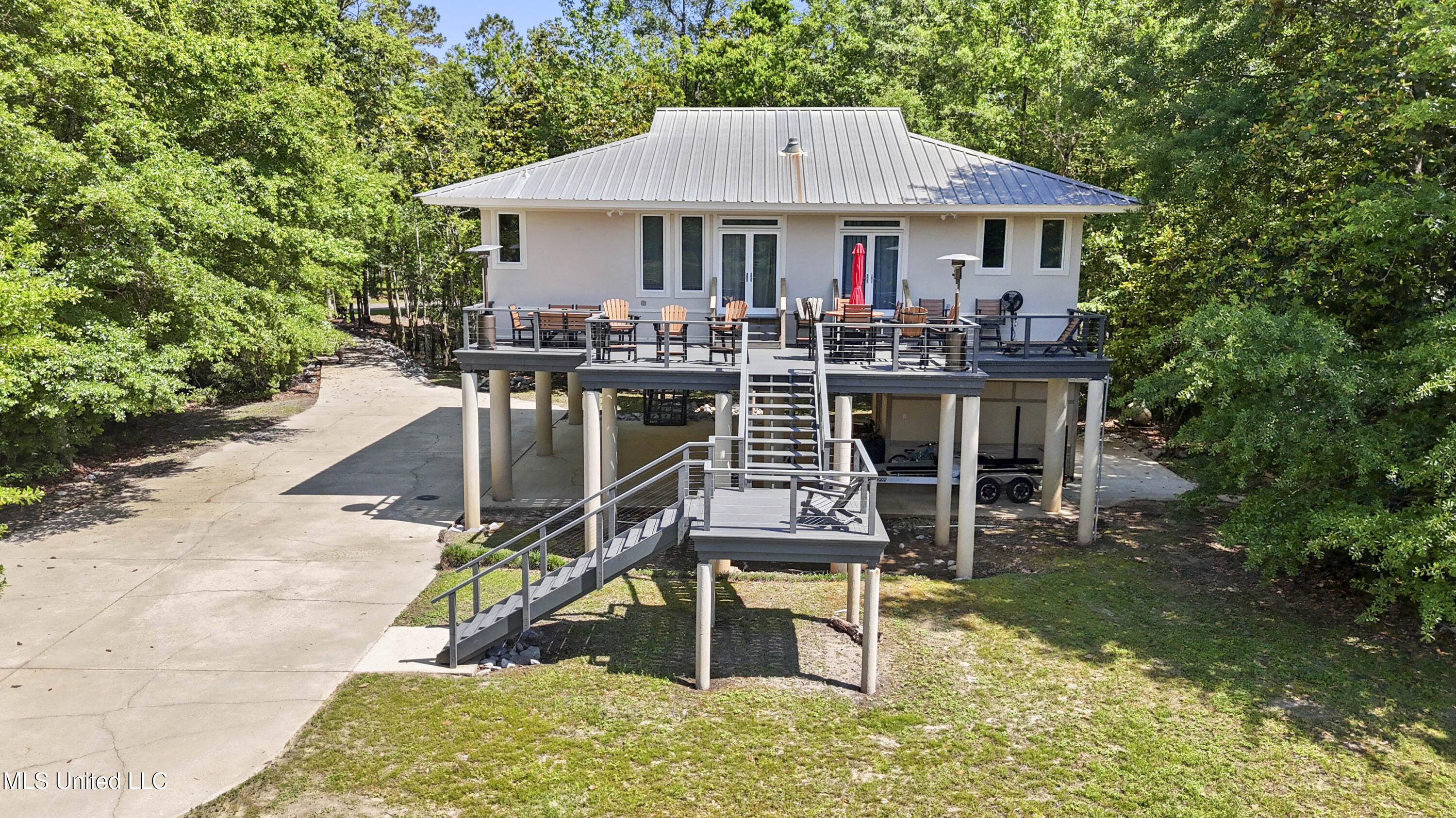13009 Riverland Drive, Biloxi, Mississippi image 2