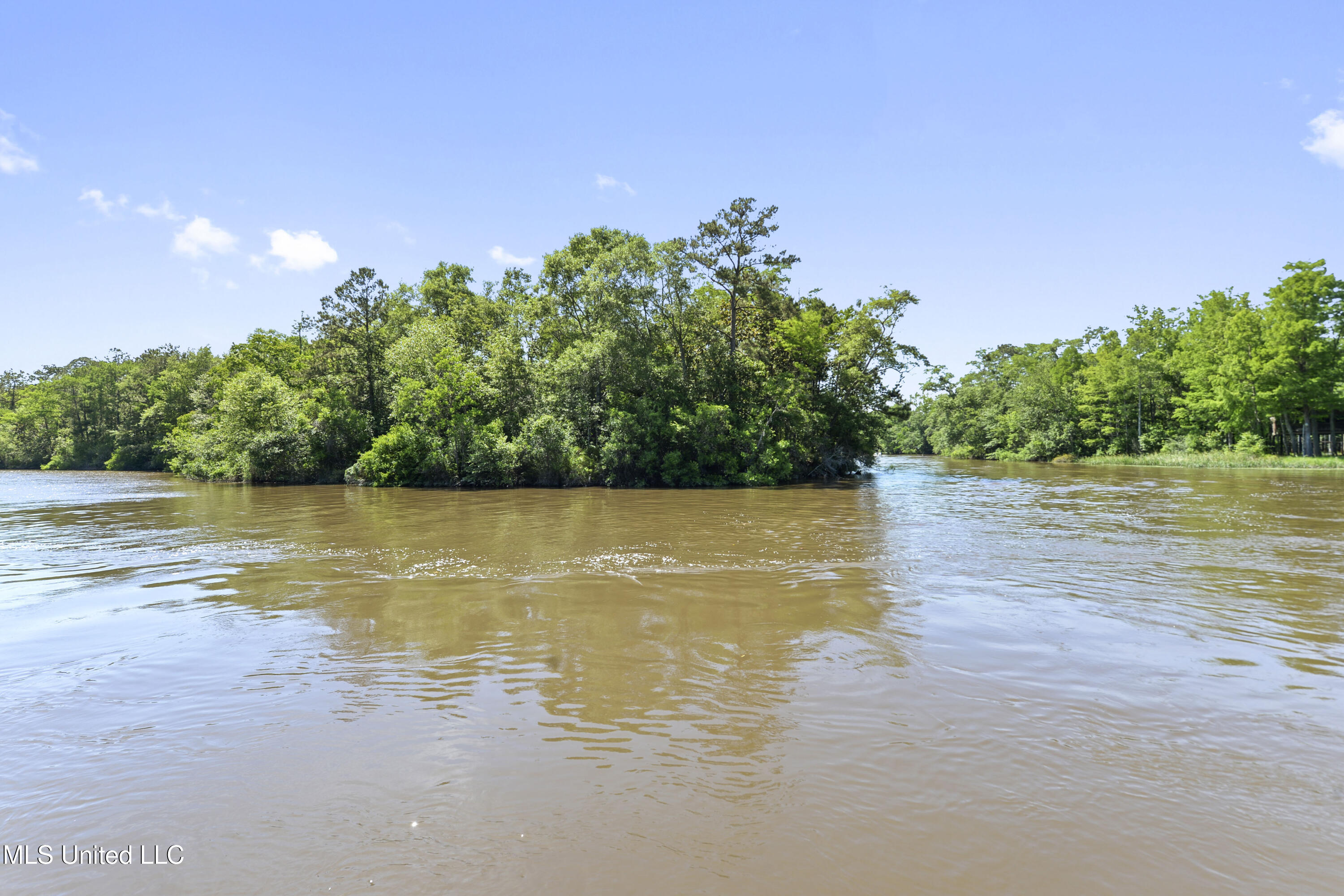 13009 Riverland Drive, Biloxi, Mississippi image 8
