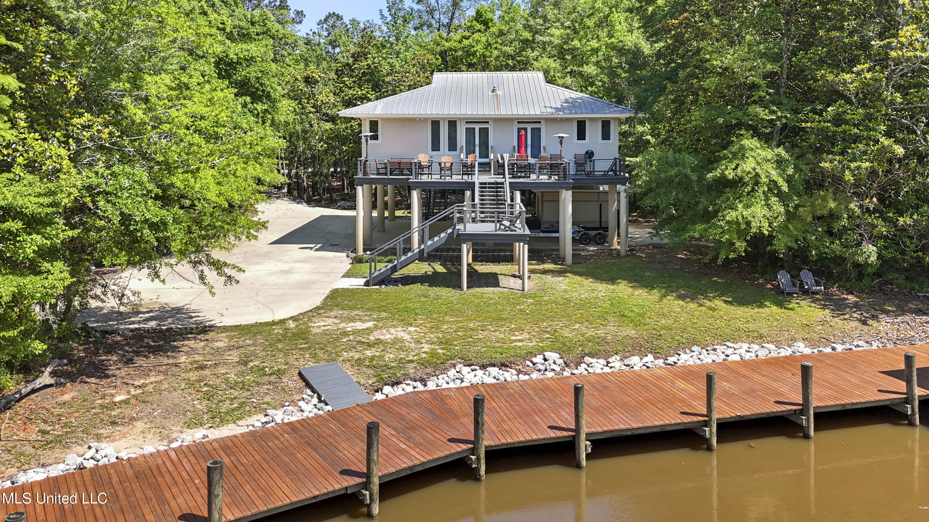 13009 Riverland Drive, Biloxi, Mississippi image 1