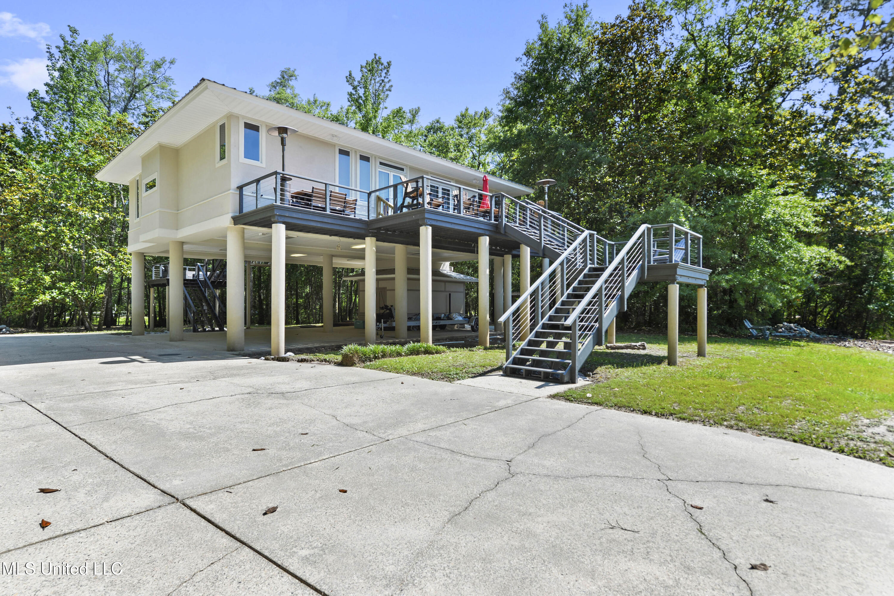13009 Riverland Drive, Biloxi, Mississippi image 3