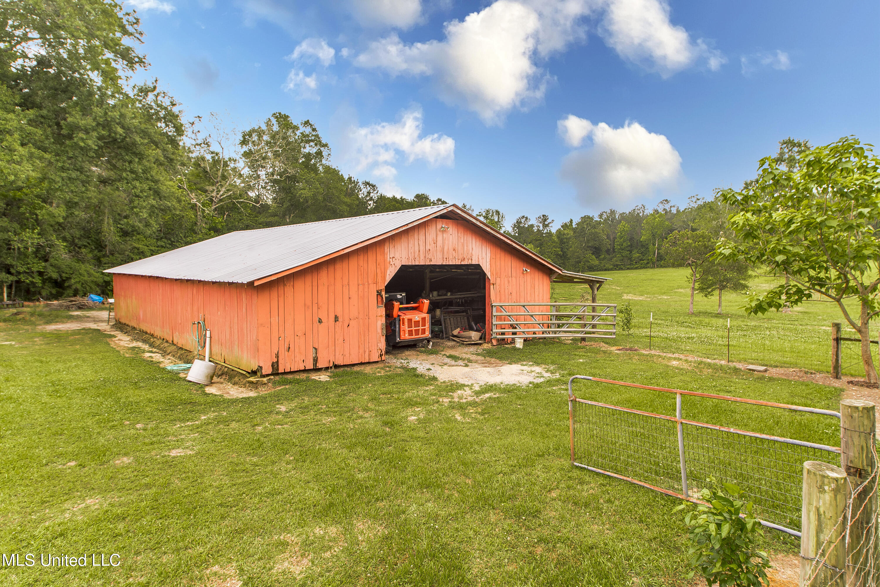 1975 Fords Creek Road, Poplarville, Mississippi image 30