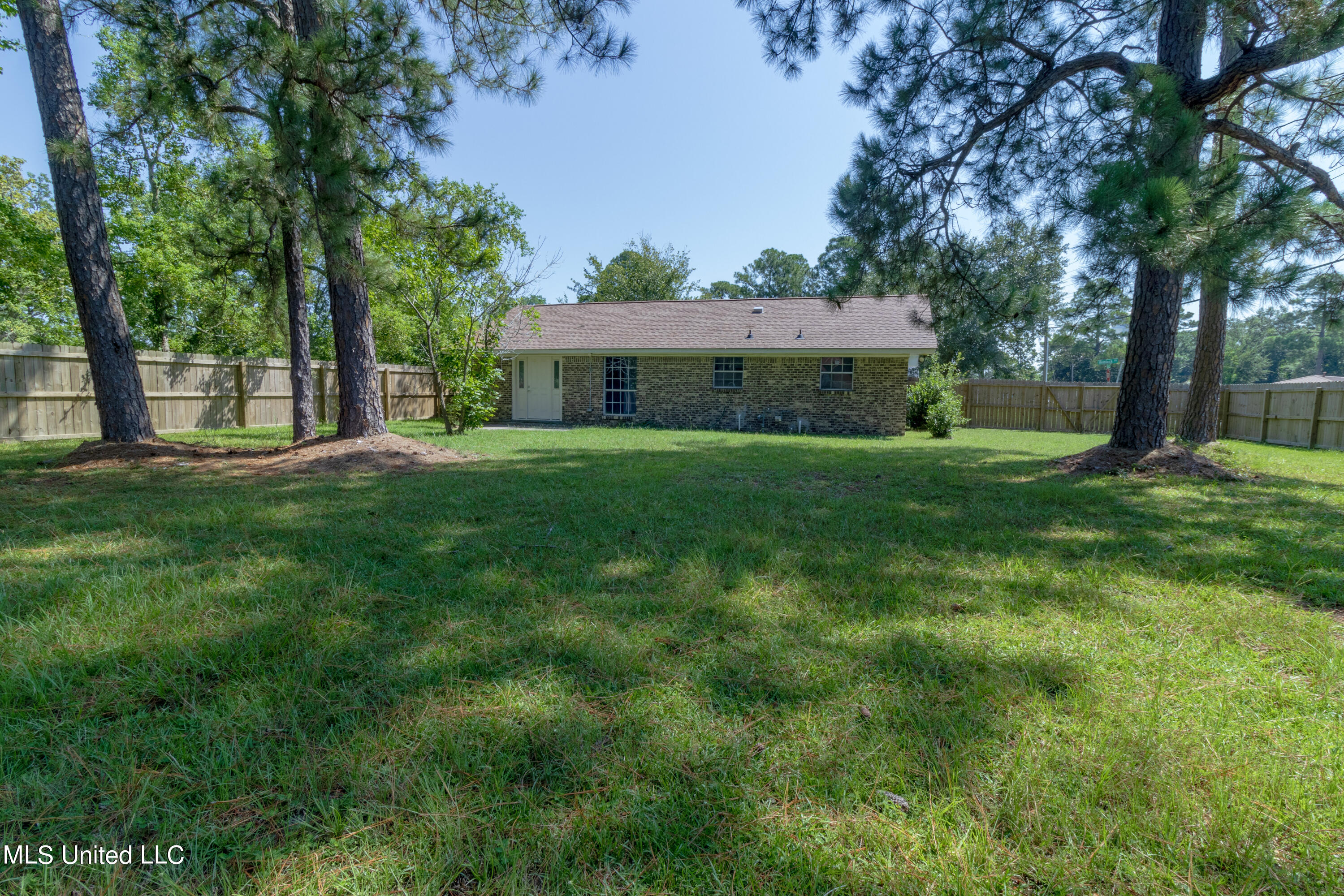 801 Hemlock Road, Gulfport, Mississippi image 16