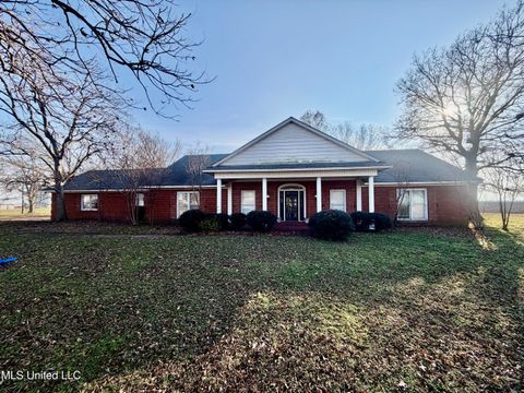 Homes For Sale - 2907 Highway 8<br/> Cleveland, MS 38732
