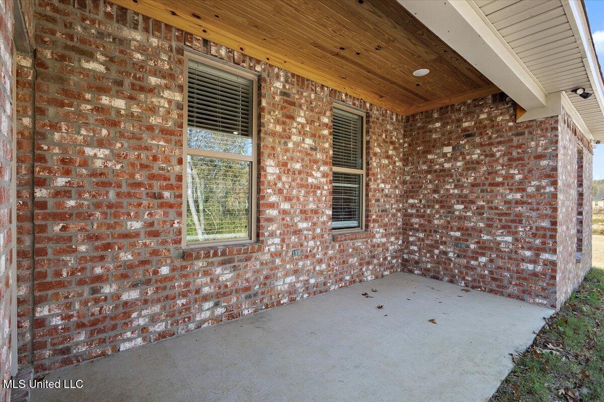 706 Magnolia Point Circle, Pearl, Mississippi image 32