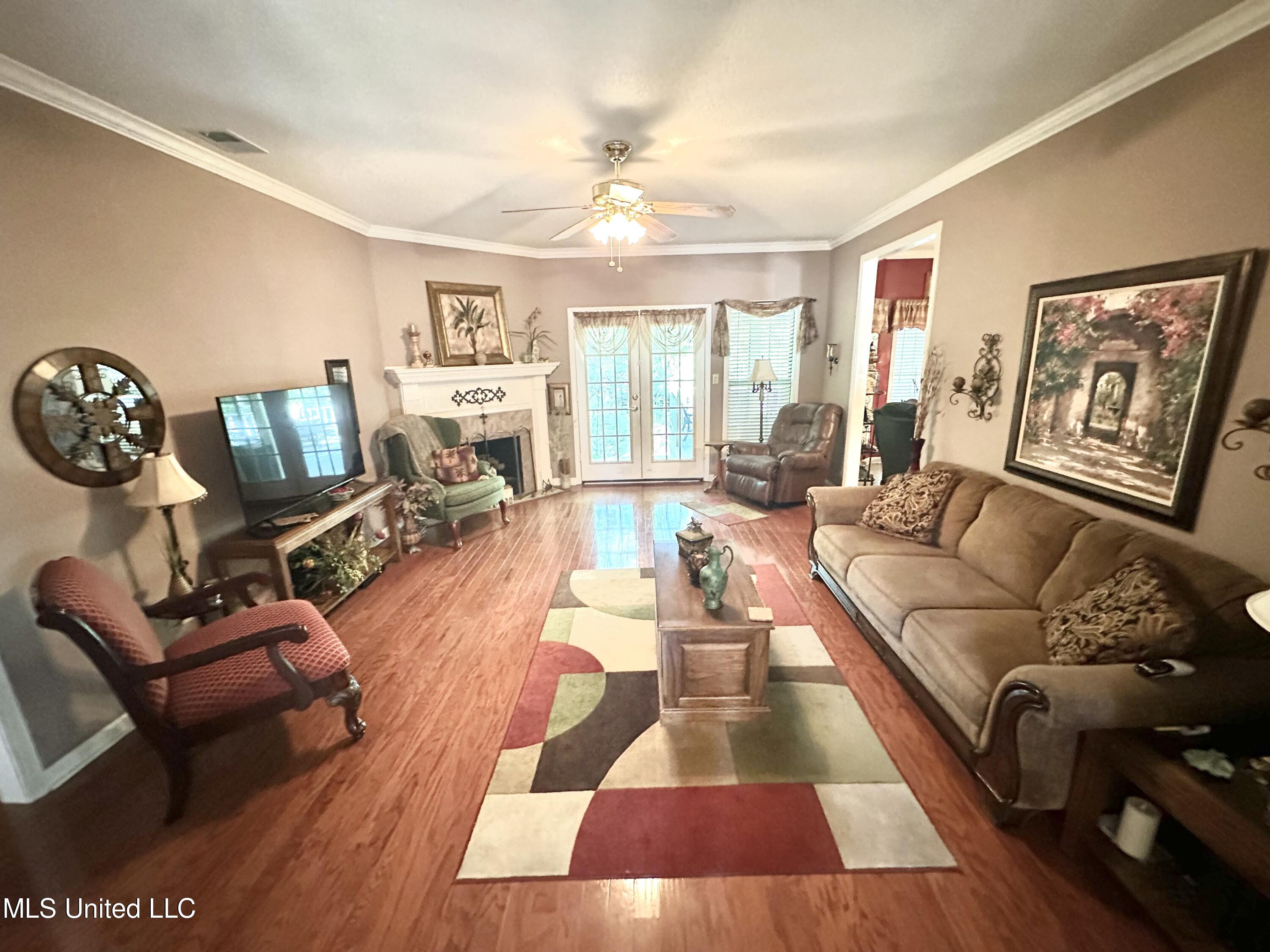 1803 Wood Lane Drive, Olive Branch, Mississippi image 3