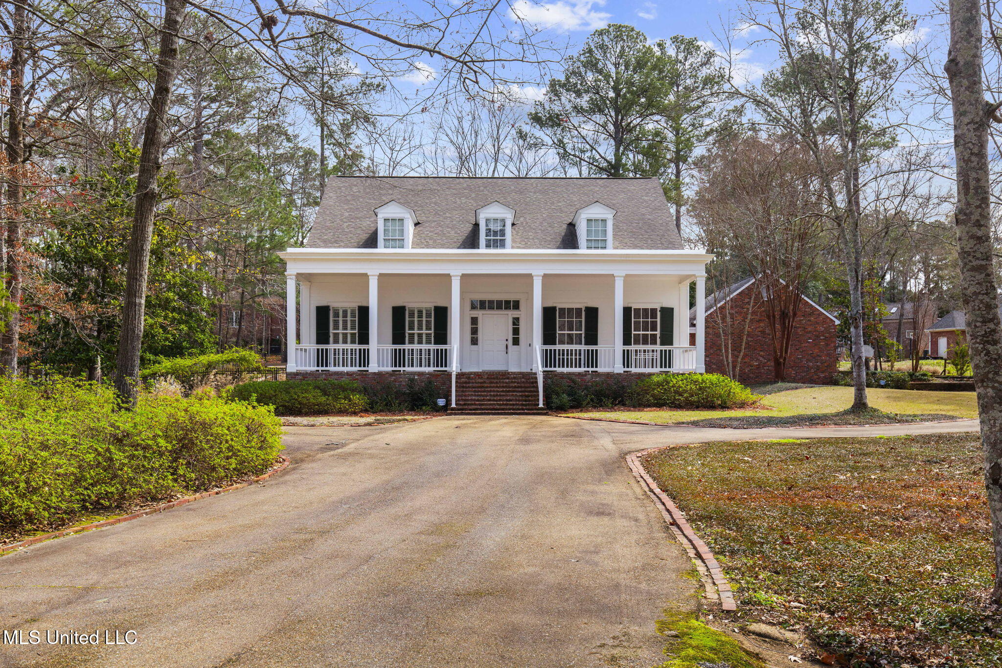 115 Windrush Drive, Flowood, Mississippi image 1