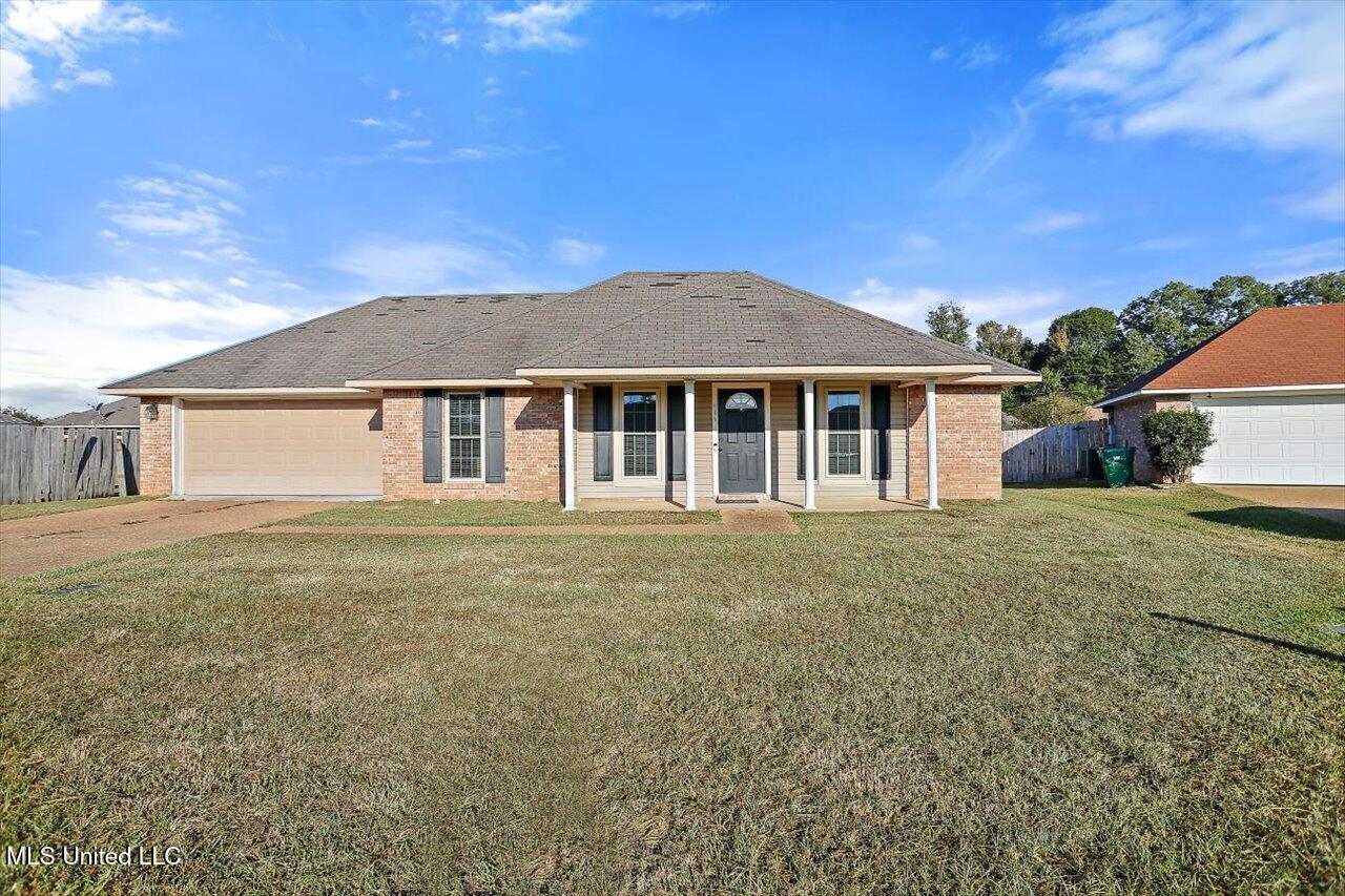 904 Mourning Dove Cove, Byram, Mississippi image 1