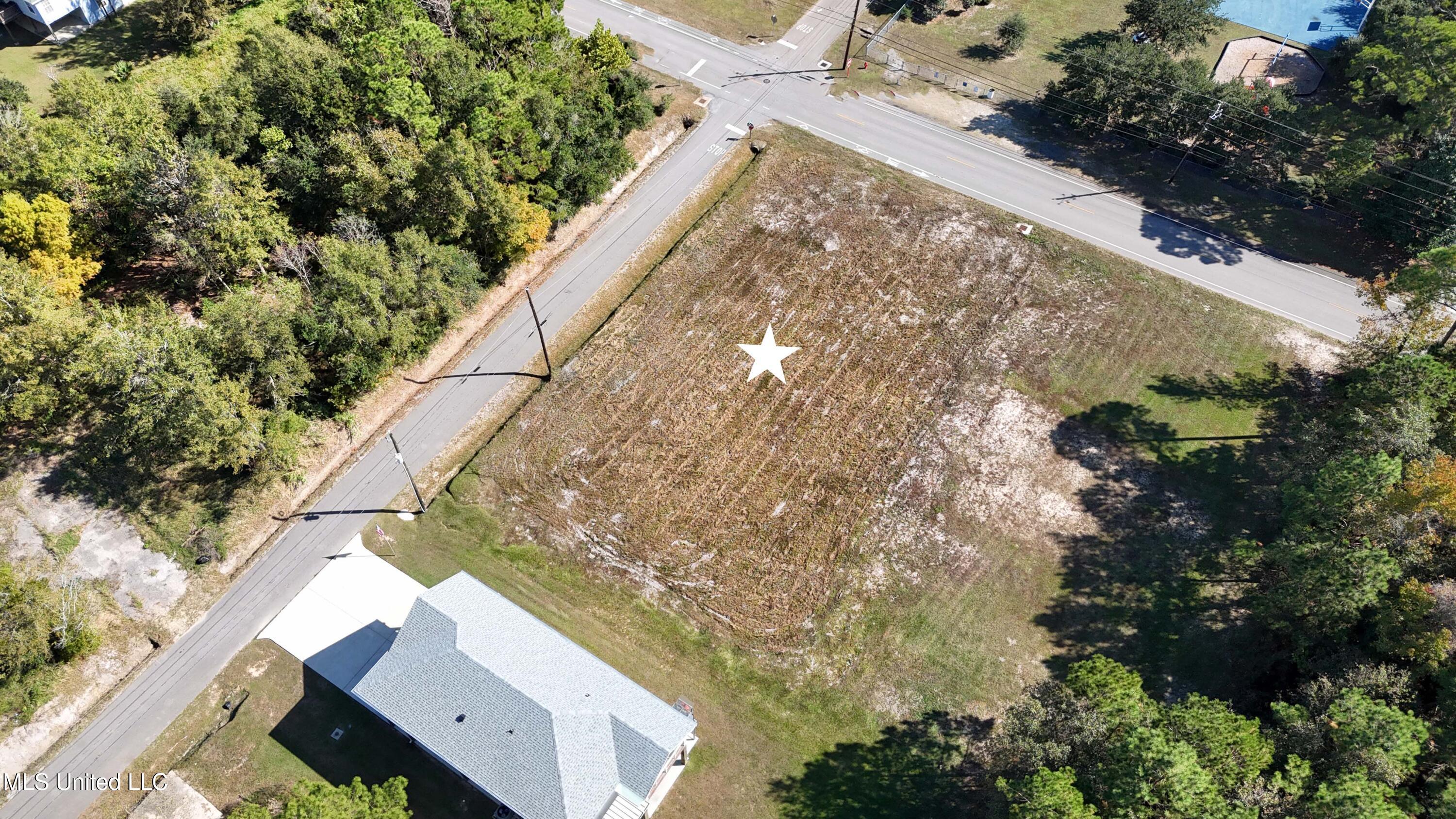 Julia Street, Bay Saint Louis, Mississippi image 3