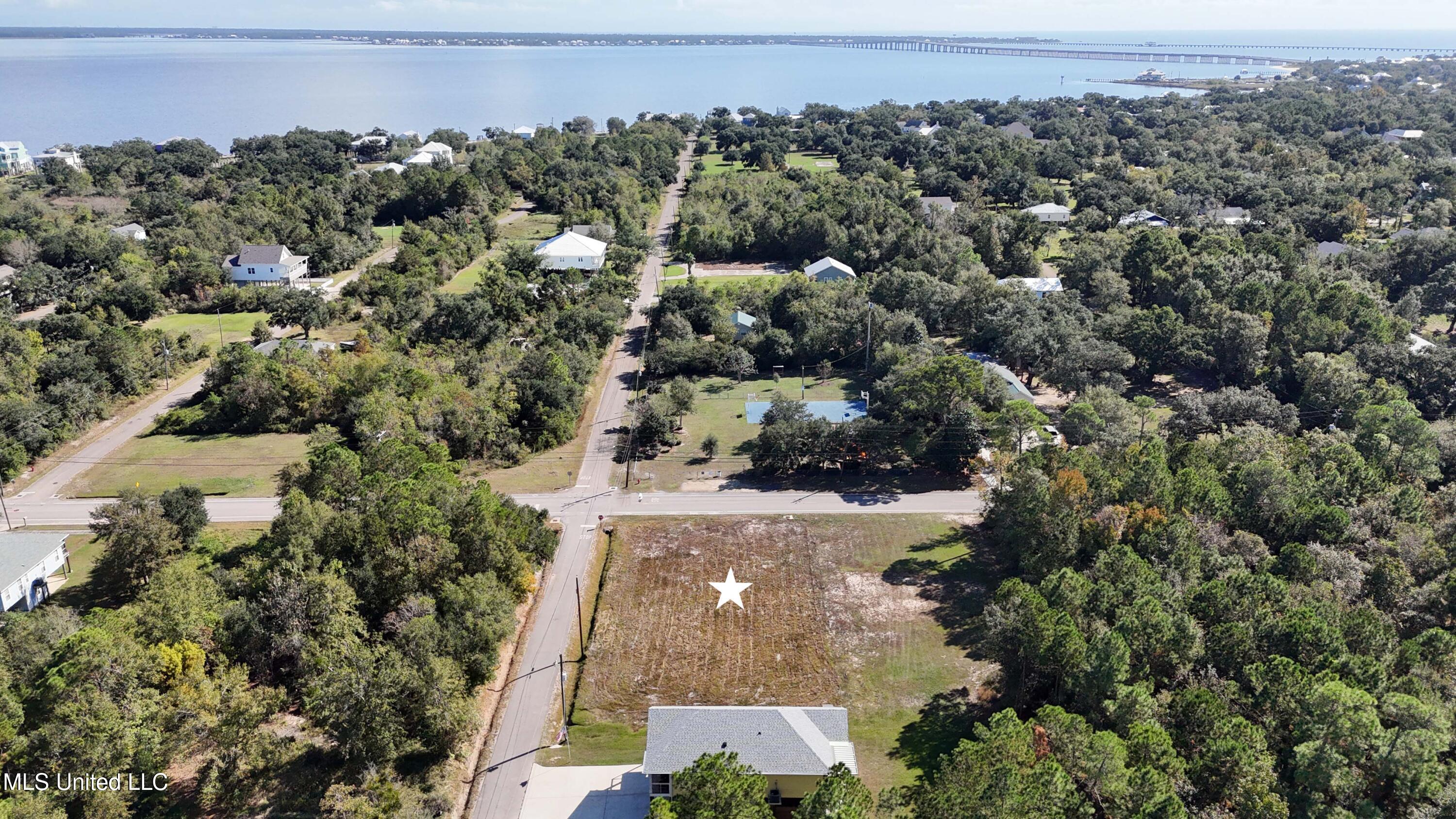 Julia Street, Bay Saint Louis, Mississippi image 4