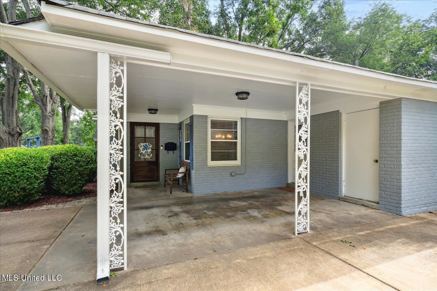 296 N Fernway Road, Memphis, Tennessee image 2