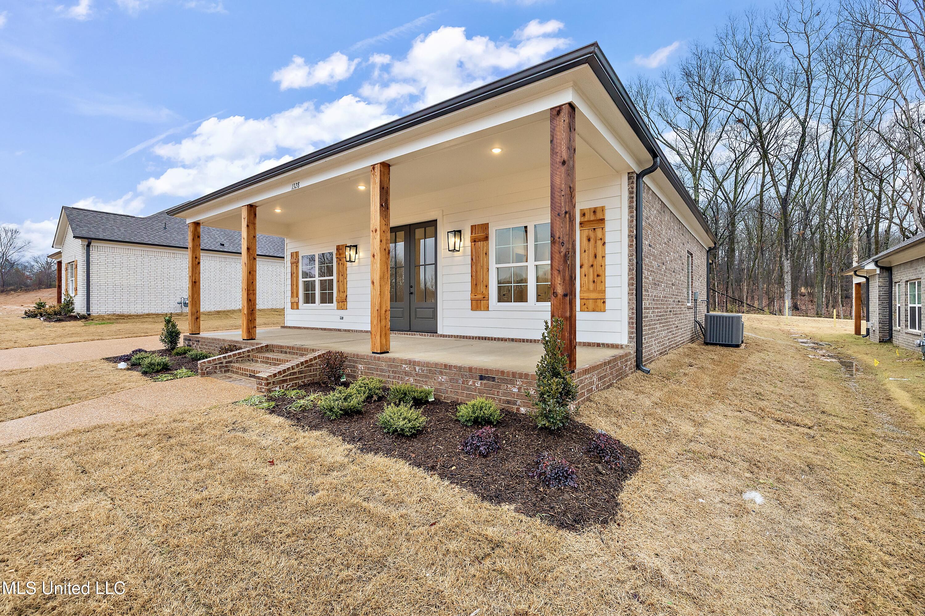 660 Wells Drive, Hernando, Mississippi image 6