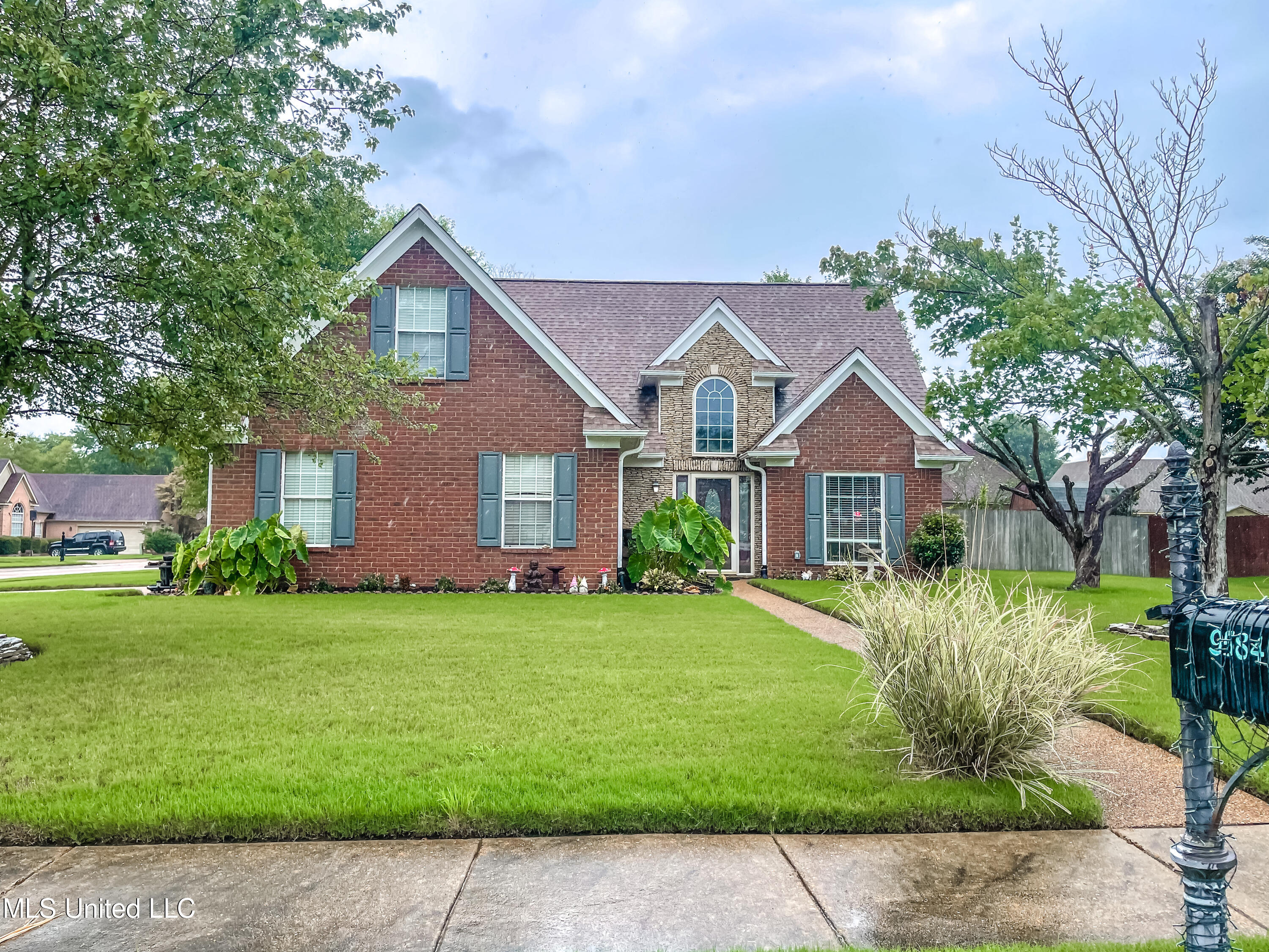 9584 S Meade Circle, Olive Branch, Mississippi image 1