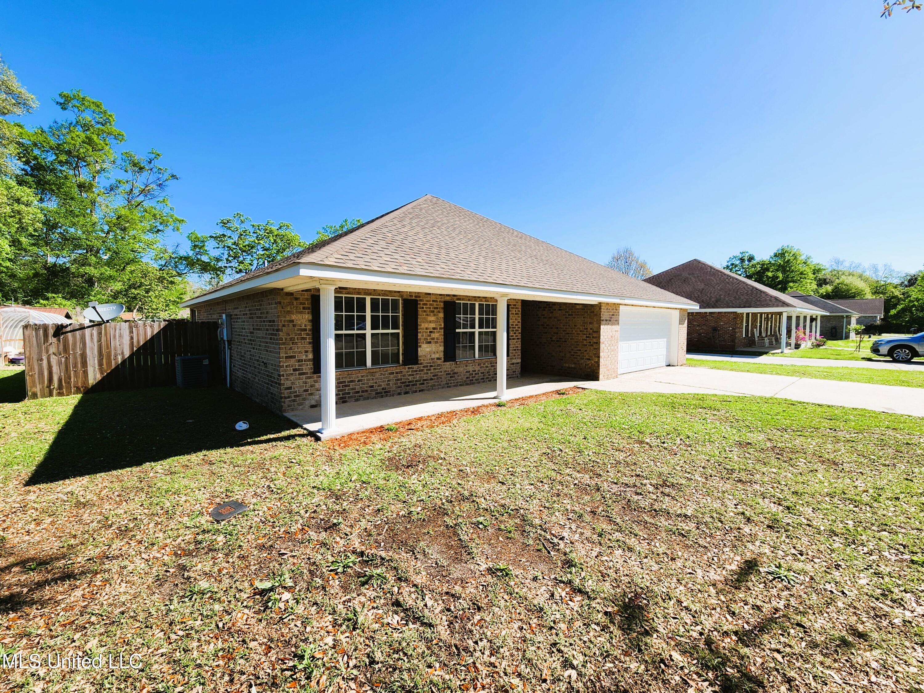 16000 Hardwood Place, Biloxi, Mississippi image 4