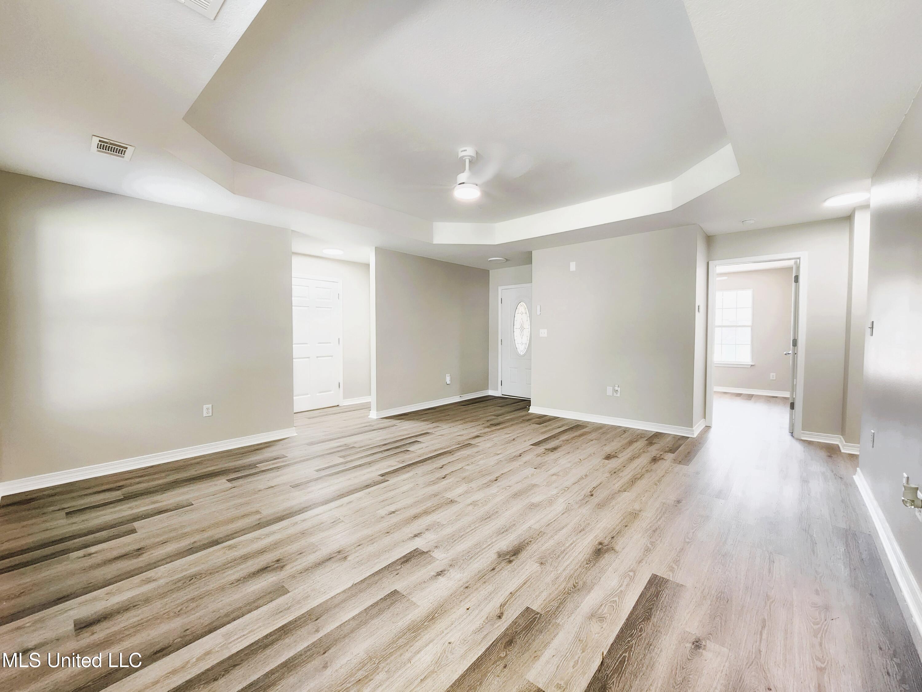 16000 Hardwood Place, Biloxi, Mississippi image 6