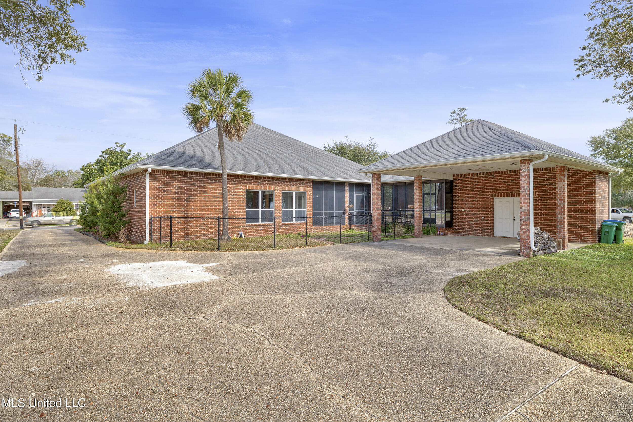 2112 Washington Avenue, Pascagoula, Mississippi image 48