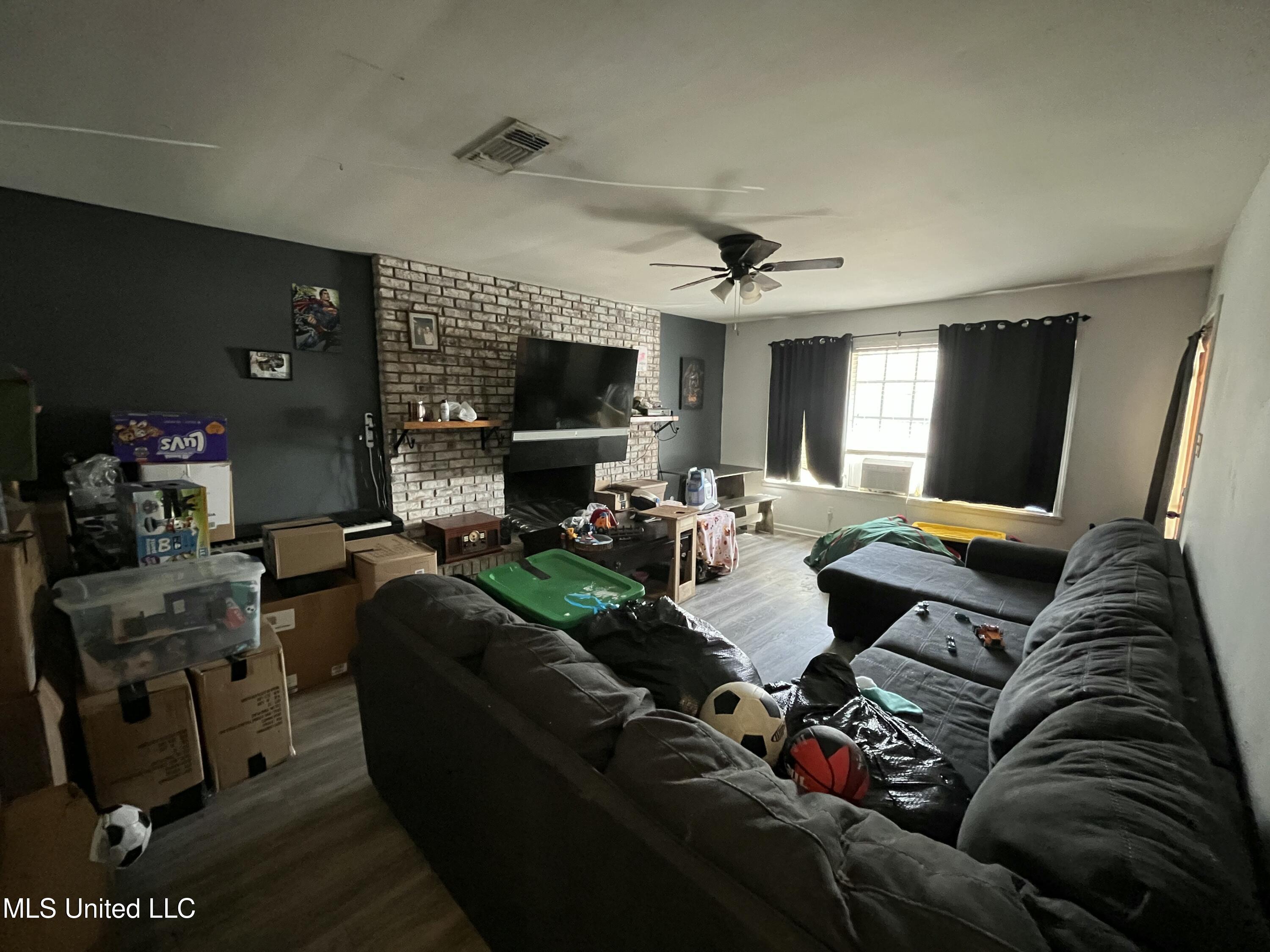 121 Gahan Drive, Gulfport, Mississippi image 2