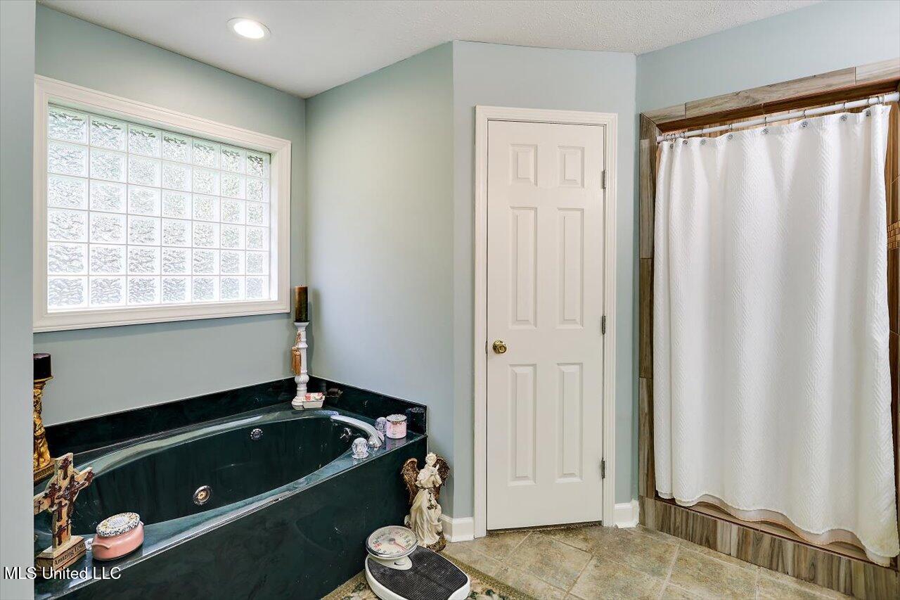 206 Southwind Drive, Richland, Mississippi image 20