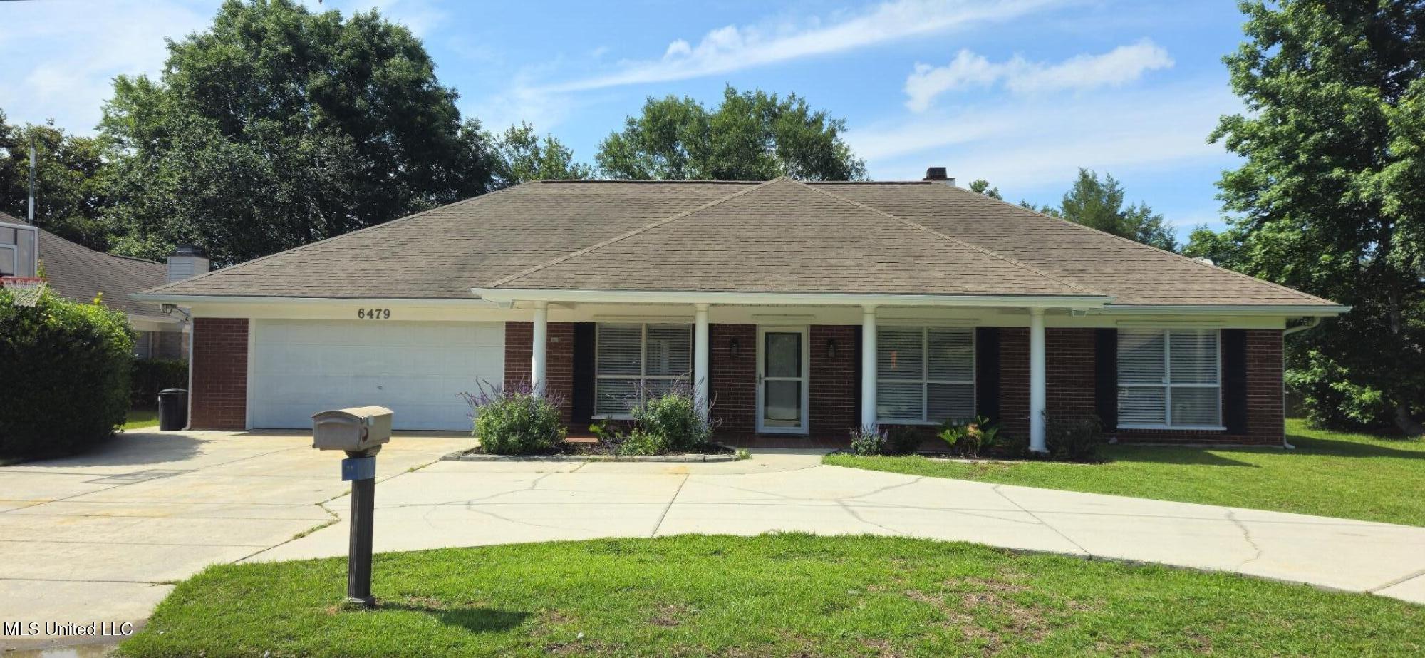 6479 Kalipekona Way, Diamondhead, Mississippi image 1