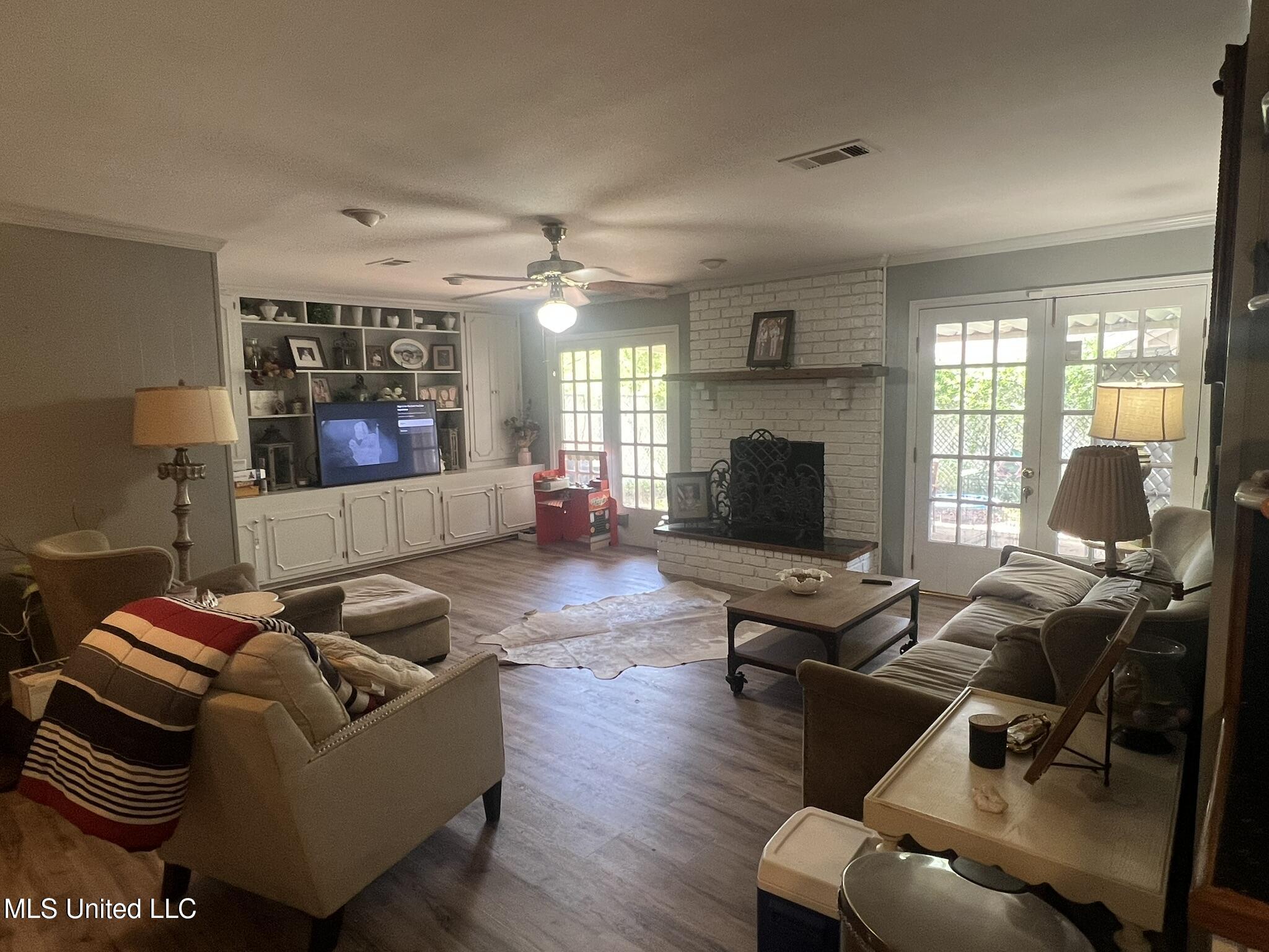 102 Earhart Drive, Natchez, Mississippi image 3