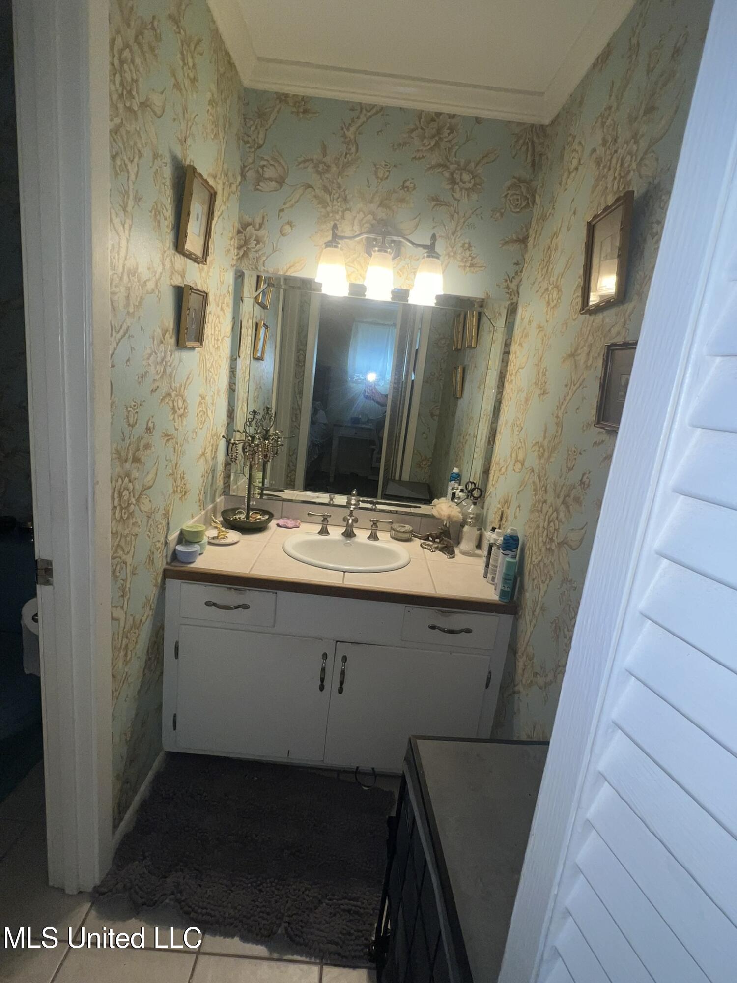102 Earhart Drive, Natchez, Mississippi image 12