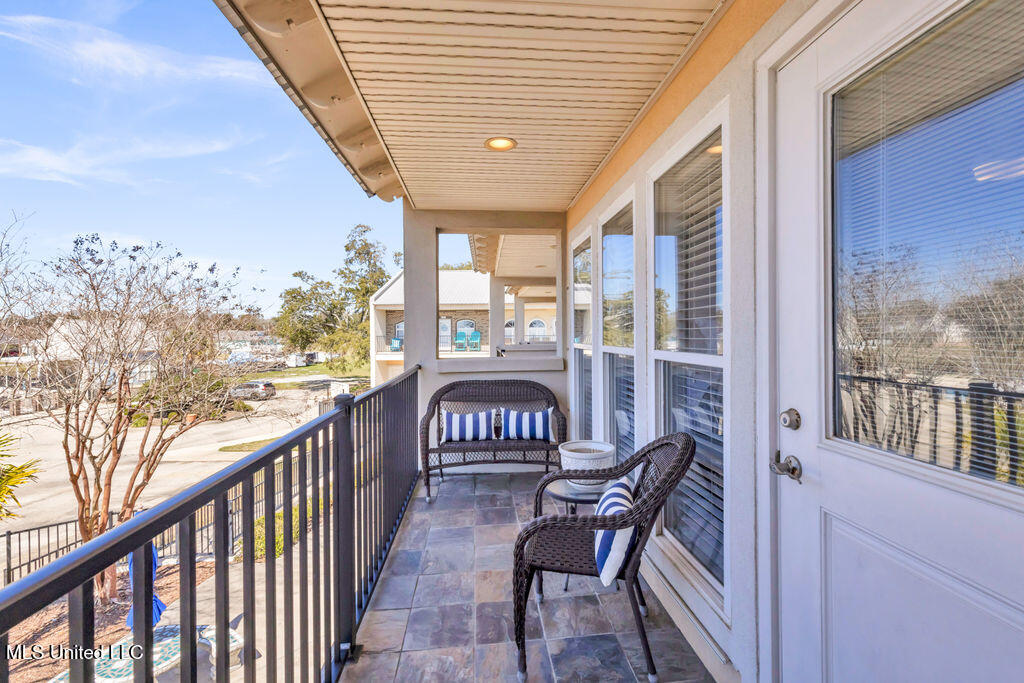548 W Beach Boulevard W Blvd #117, Long Beach, Mississippi image 36