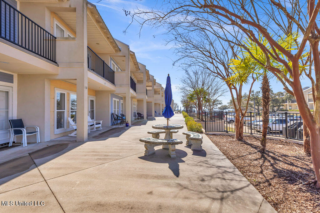 548 W Beach Boulevard W Blvd #117, Long Beach, Mississippi image 27
