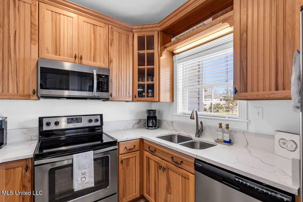 548 W Beach Boulevard W Blvd #117, Long Beach, Mississippi image 32
