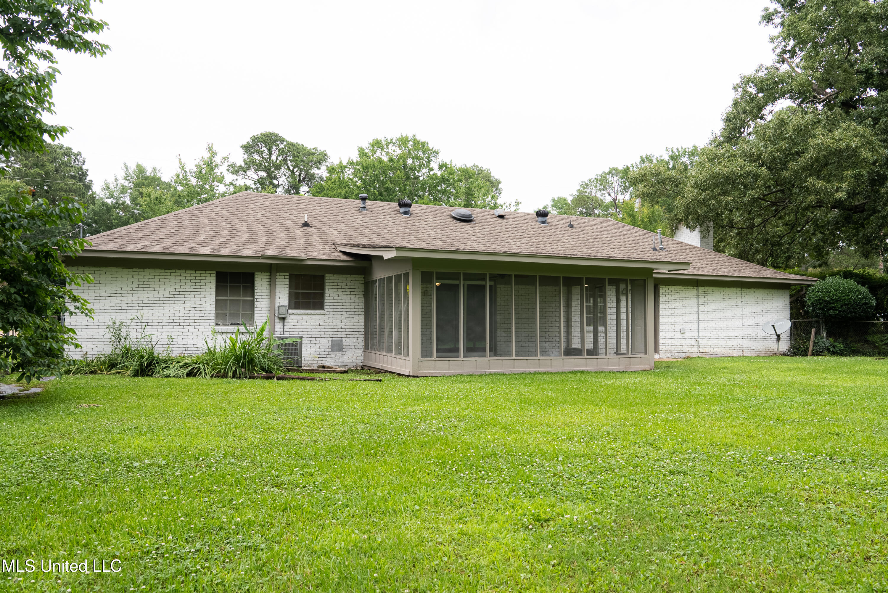 221 Sheryl Drive, Madison, Mississippi image 7
