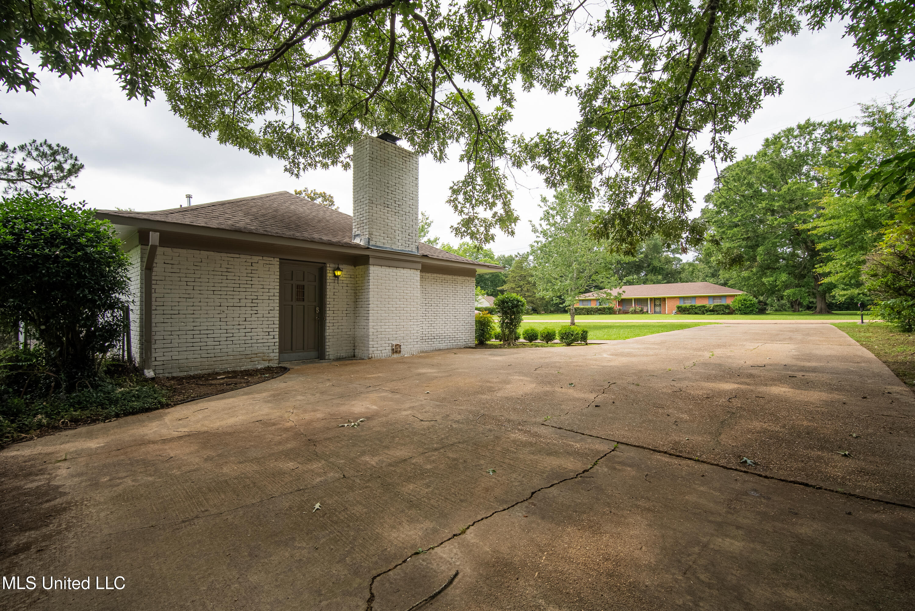 221 Sheryl Drive, Madison, Mississippi image 6