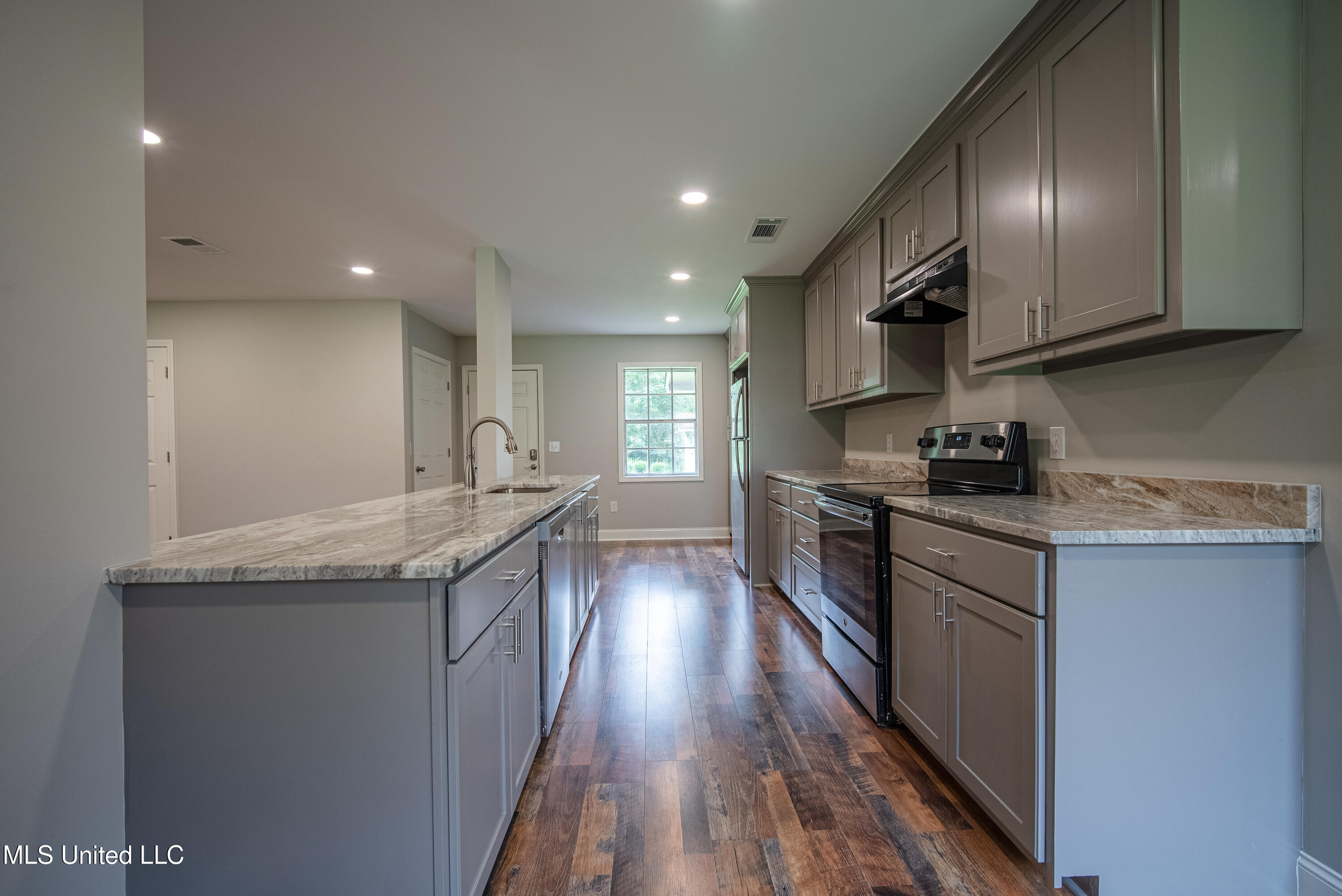 221 Sheryl Drive, Madison, Mississippi image 27
