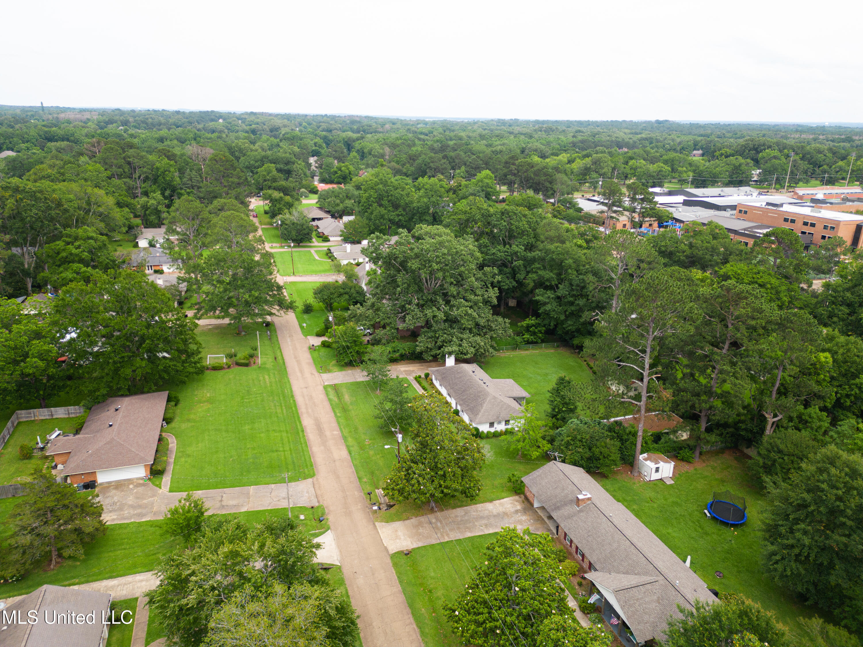 221 Sheryl Drive, Madison, Mississippi image 25