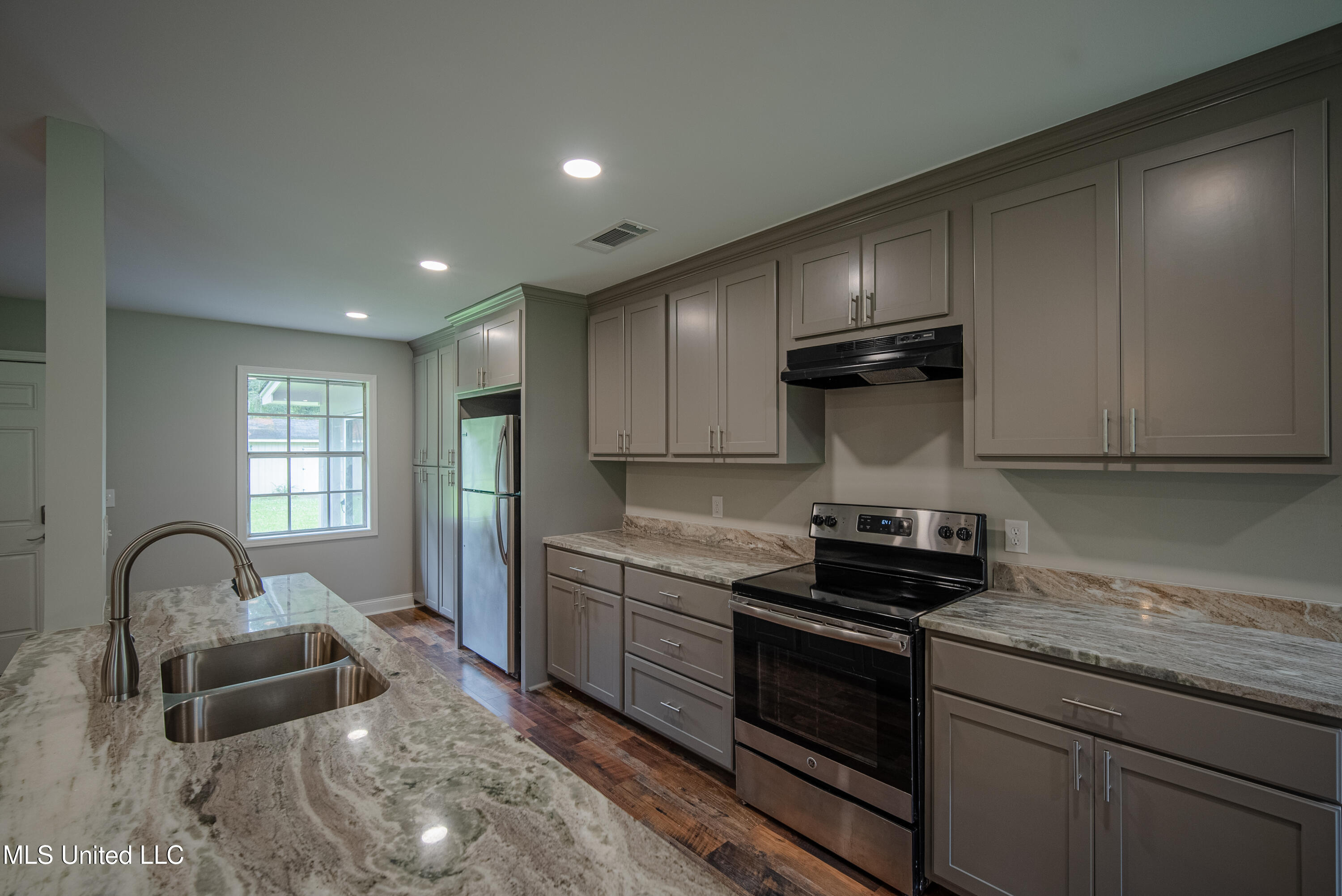 221 Sheryl Drive, Madison, Mississippi image 28