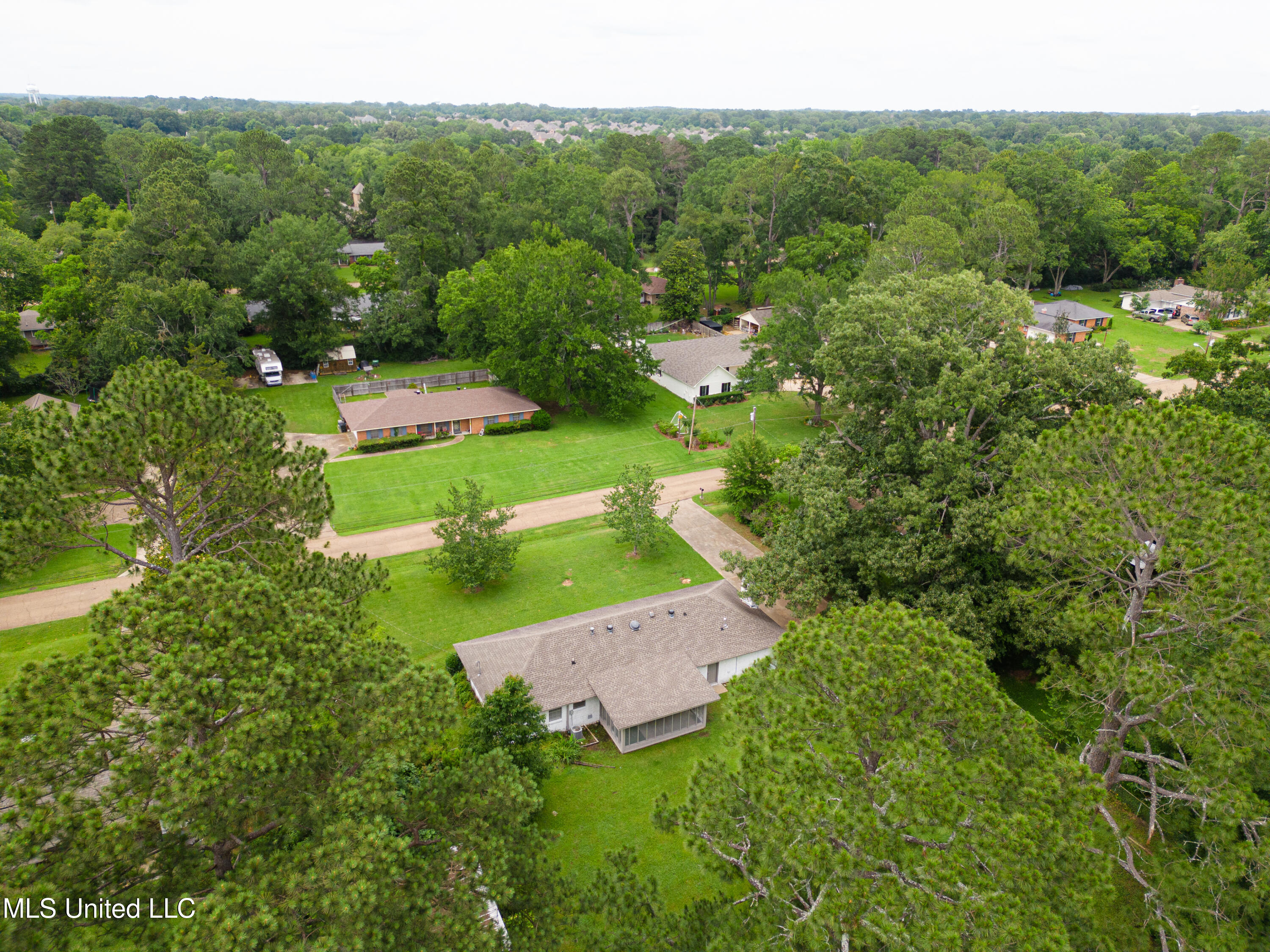 221 Sheryl Drive, Madison, Mississippi image 23
