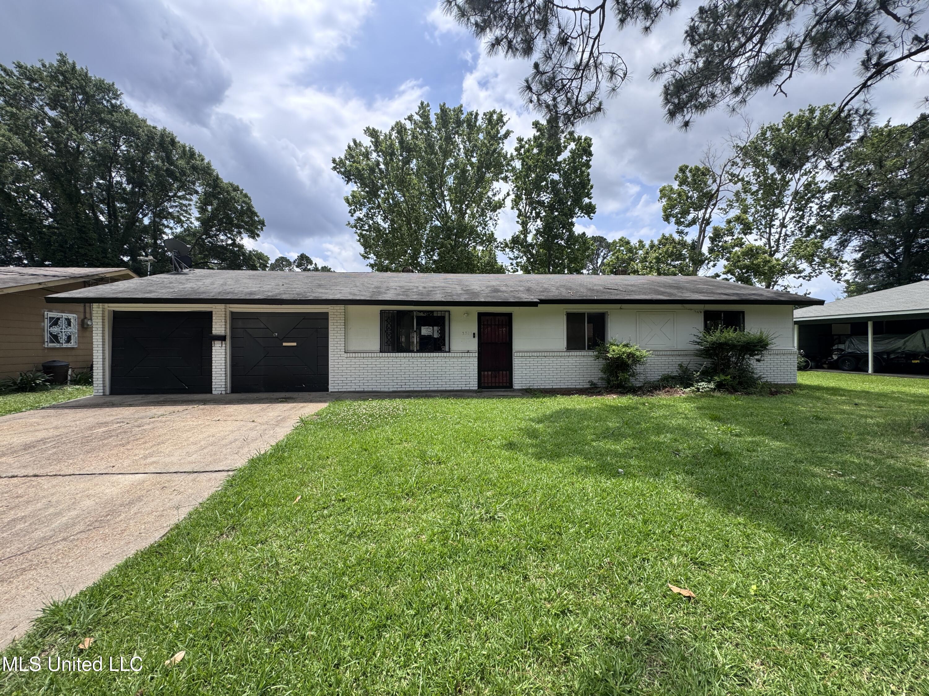 3327 Casa Grande Circle, Jackson, Mississippi image 1